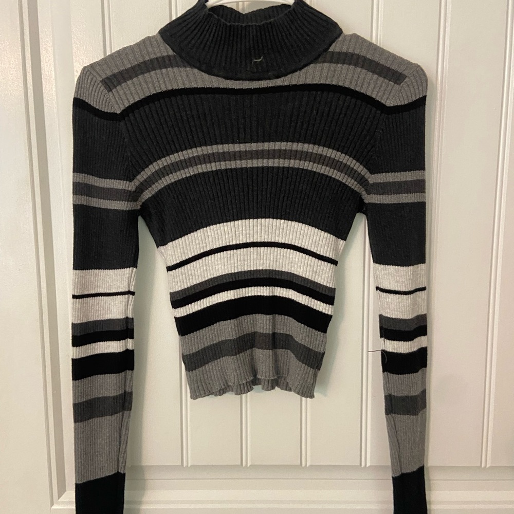 Brandy Melville turtleneck